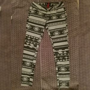 Eighty Eight Skinny Jeans Size 5